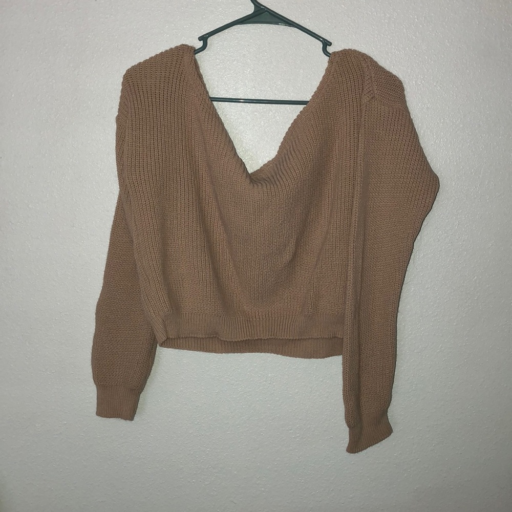 Prettylittlething long sleeve crop top